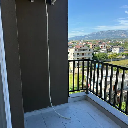Apartment R&y *